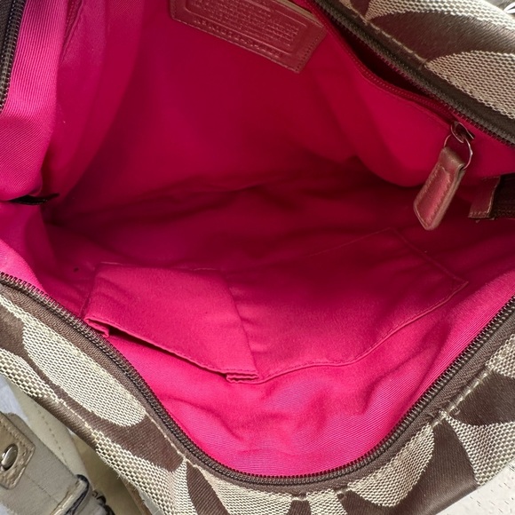 Coach Signature Crossbody Bag Khaki/Pink Lining - Picture 10 of 11